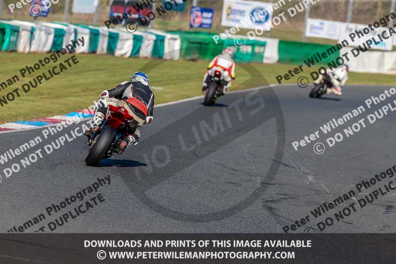 PJ Motorsport Photography 2018;enduro digital images;event digital images;eventdigitalimages;mallory park;mallory park photographs;mallory park trackday;mallory park trackday photographs;no limits trackdays;peter wileman photography;racing digital images;trackday digital images;trackday photos